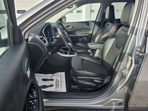 Used 2021 Jeep Compass Latitude image 17