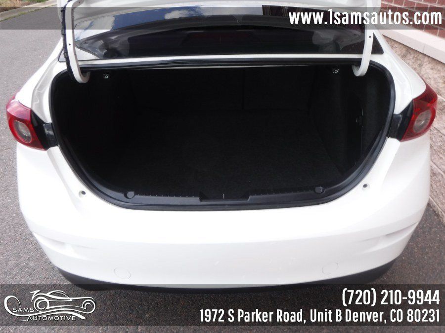 Used 2016 MAZDA MAZDA3 i Touring FWD image 34