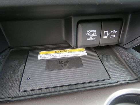 Used 2023 Honda Passport EX-L image 11