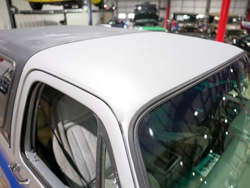 Used 1990 GMC Jimmy 4WD image 19