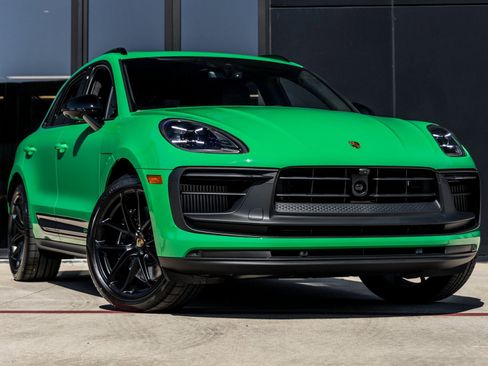 New 2026 Porsche Macan GTS image 6