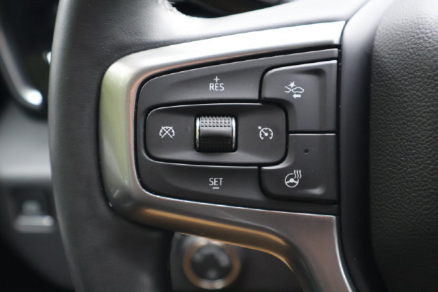 Used 2023 Chevrolet Silverado 1500 LT AWD/4WD image 8