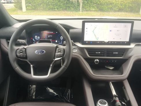 New 2026 Ford Explorer Platinum RWD image 5