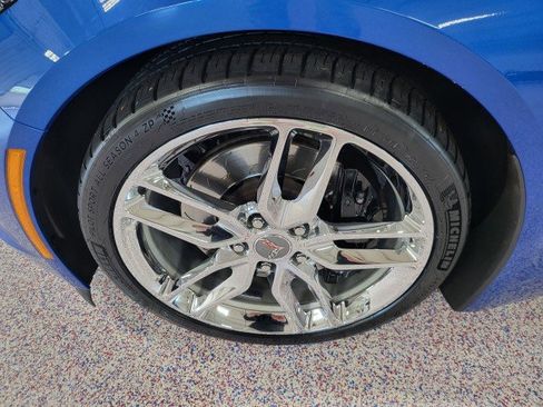 Used 2014 Chevrolet Corvette Stingray Convertible w/ 2LT Preferred Equipment Group RWD image 10