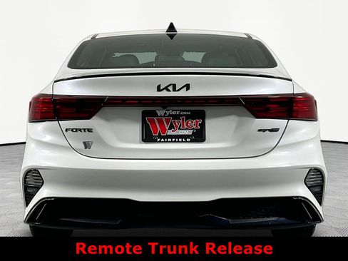 Used 2024 Kia Forte GT-Line w/ GT-Line Premium Package FWD image 5