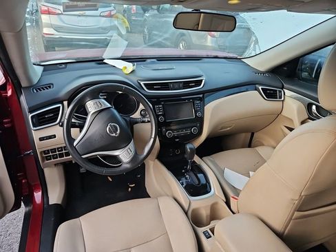Used 2016 Nissan Rogue SL w/ SL Premium Package FWD image 5