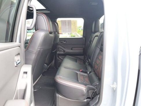 Certified 2025 Nissan Frontier PRO-4X w/ Pro Premium Package AWD/4WD image 22