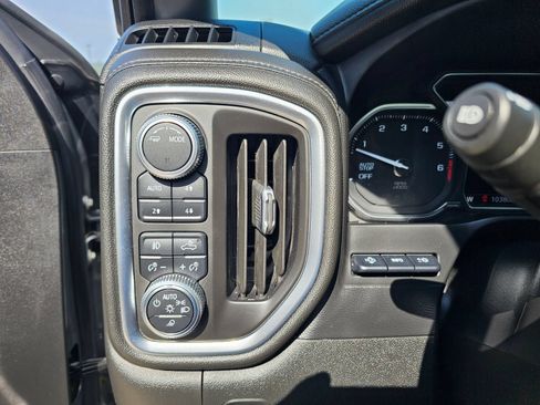Used 2020 GMC Sierra 1500 Denali w/ Denali Ultimate Package AWD/4WD image 18