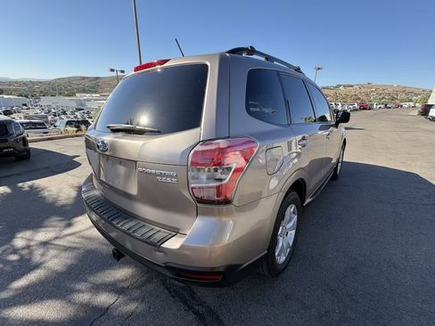Used 2015 Subaru Forester 2.5i Premium w/ Popular Package #2 AWD/4WD image 5