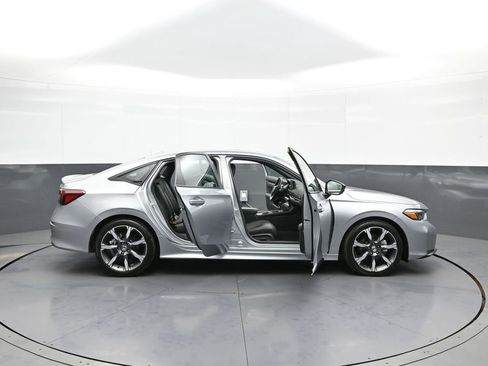 Used 2025 Honda Civic Sport Touring image 40