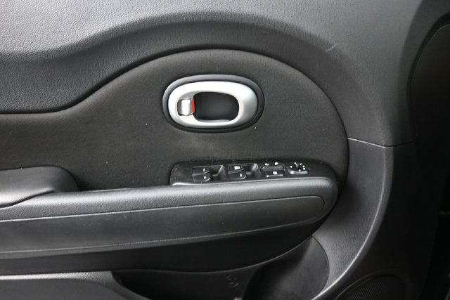 Used 2015 Kia Soul FWD image 23