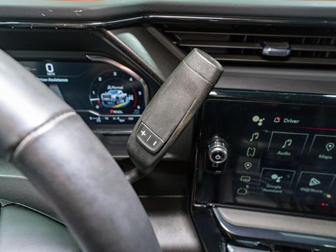 Used 2024 GMC Sierra 2500 AT4 w/ AT4 Preferred Package image 30