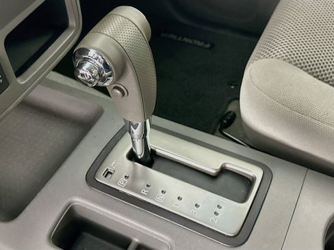 Used 2012 Nissan Frontier SV RWD image 22