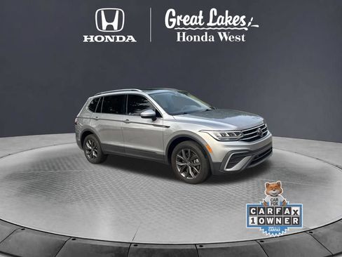 Used 2024 Volkswagen Tiguan SE w/ Panoramic Sunroof Package AWD/4WD image 6