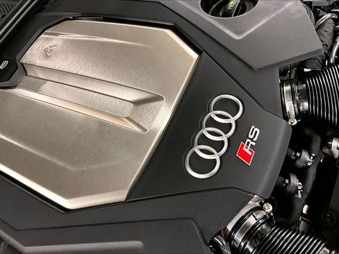 Used 2025 Audi RS 6 performance image 33