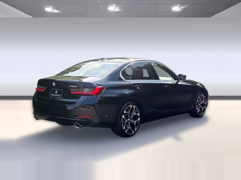 Used 2025 BMW 330i Sedan RWD image 8