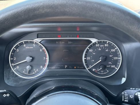 Used 2023 Nissan Rogue SV image 25