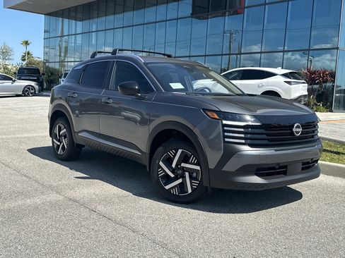 New 2026 Nissan Kicks SV FWD image 2