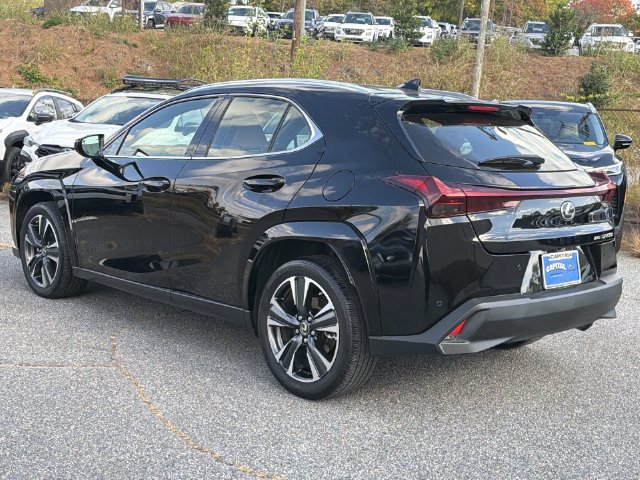 Used 2023 Lexus UX 250h AWD w/ Premium Package image 11