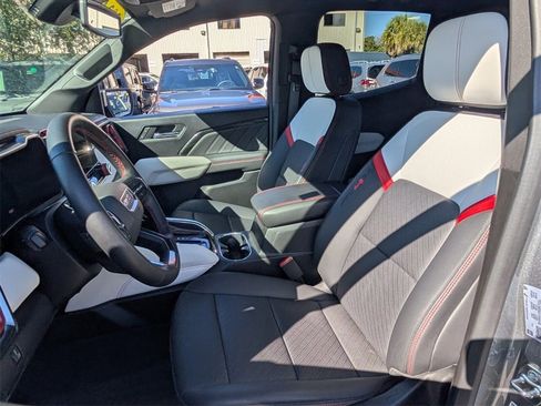 Used 2024 GMC Canyon AT4X image 11