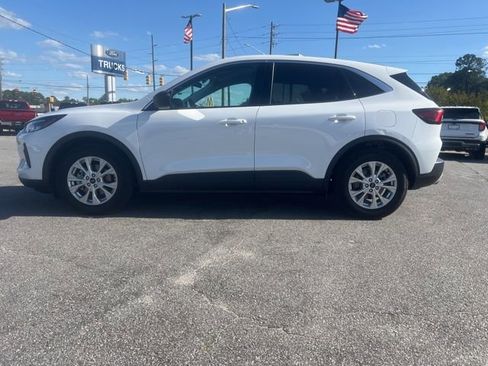Used 2023 Ford Escape Active w/ Tech Pack #1 FWD image 4