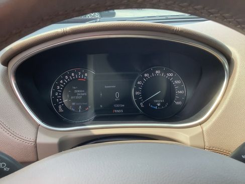 Used 2018 Lincoln MKX Reserve w/ Lincoln MKX Climate Package FWD image 14