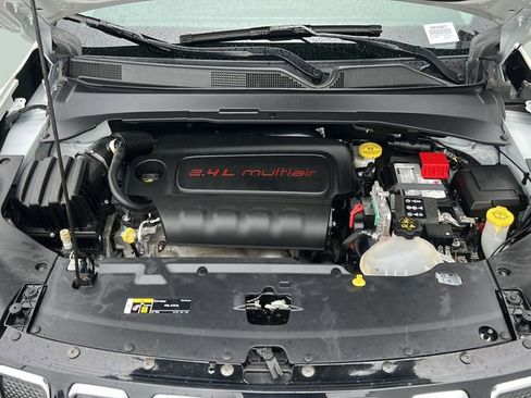 Used 2022 Jeep Compass Limited w/ Sun and Sound Group image 32