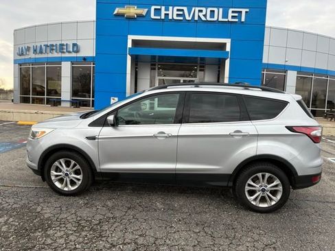 Used 2018 Ford Escape SE w/ SE Sync 3 Package image 1