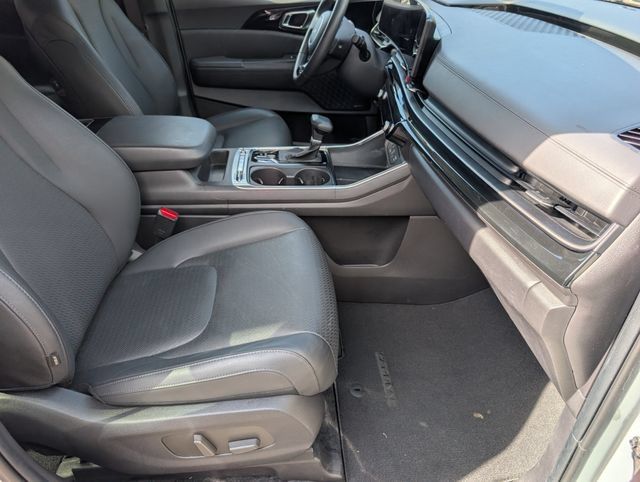 Used 2026 Kia Carnival SX Prestige FWD image 29