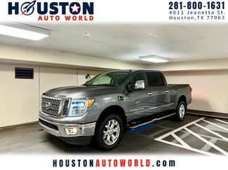 Used 2017 Nissan Titan SL image 1