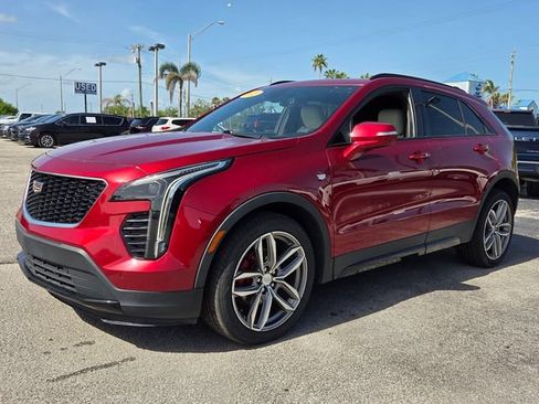 Used 2021 Cadillac XT4 Sport FWD image 3
