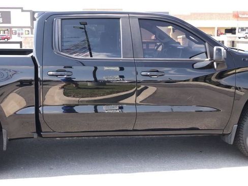 Used 2021 Chevrolet Silverado 1500 RST w/ Bed Protection Package AWD/4WD image 8