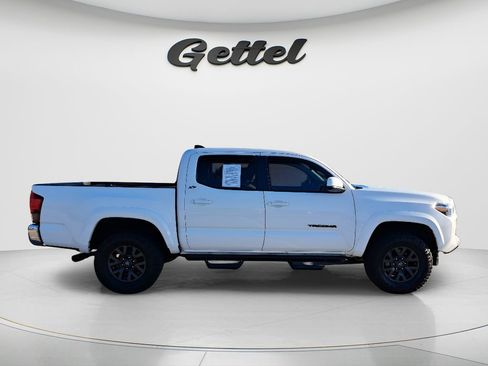 Certified 2023 Toyota Tacoma SR5 image 3