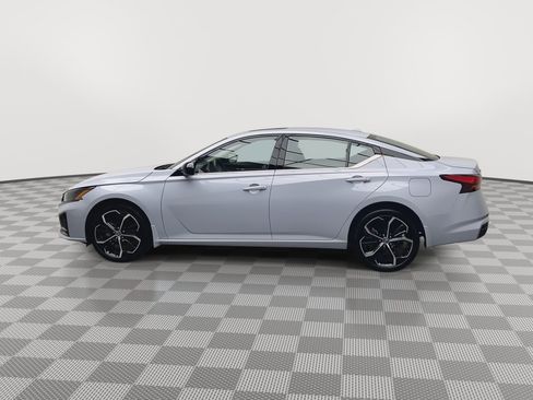 Used 2024 Nissan Altima 2.5 SR w/ SR Premium Package AWD/4WD image 36