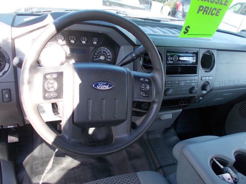 Used 2016 Ford F250 XL w/ Power Equipment Group image 6