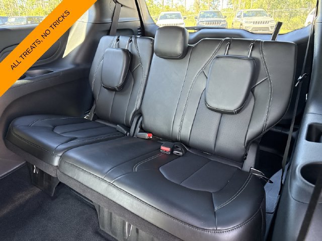 Used 2026 Chrysler Pacifica Select FWD image 20