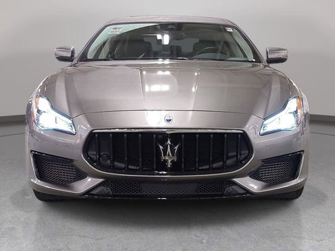 Used 2022 Maserati Quattroporte Modena image 2