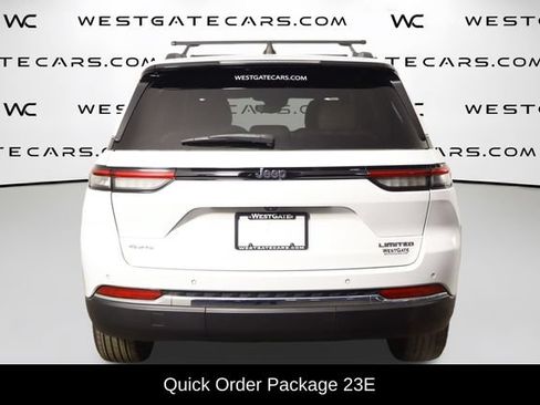 Used 2023 Jeep Grand Cherokee Limited w/ Trailer Tow Prep Group (B) AWD/4WD image 4