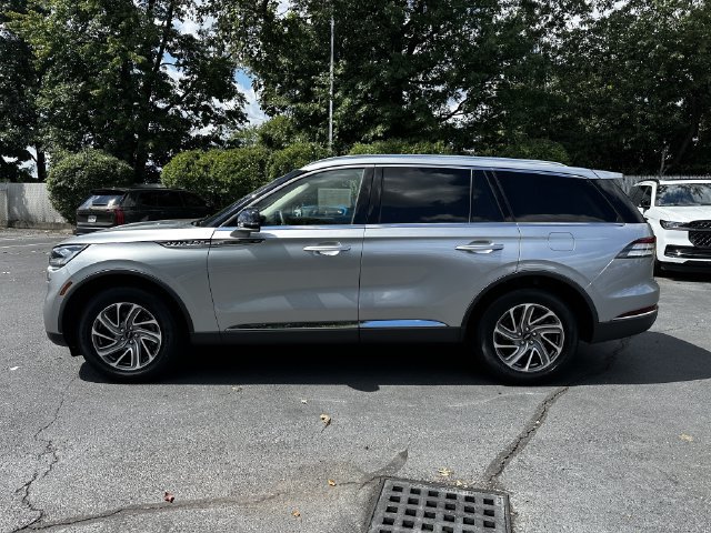 Certified 2024 Lincoln Aviator AWD w/ Elements Package image 8