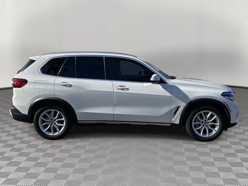 Used 2023 BMW X5 sDrive40i w/ Parking Assistance Package image 4