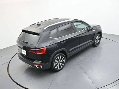Used 2024 Volkswagen Taos SE FWD image 32