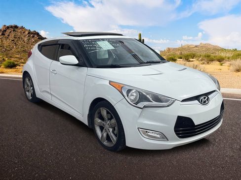 Used 2014 Hyundai Veloster w/ Style Package 02 image 1