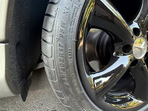 Used 2005 Mercedes-Benz CLK 320 Coupe image 45