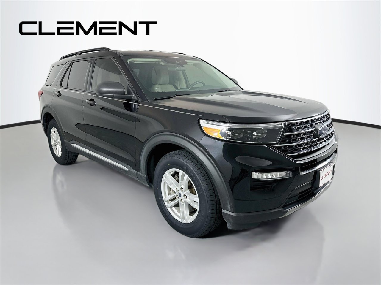 Used 2022 Ford Explorer XLT w/ Equipment Group 202A AWD/4WD image 5