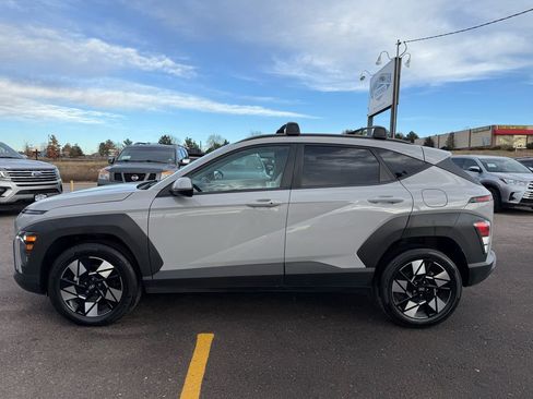 Used 2024 Hyundai Kona SEL image 6