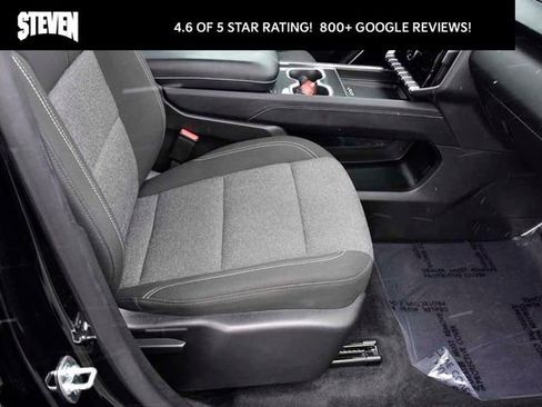 Used 2025 GMC Acadia Elevation image 13