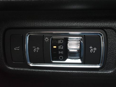 Used 2022 Lincoln Corsair Reserve w/ Sport Package AWD/4WD image 20