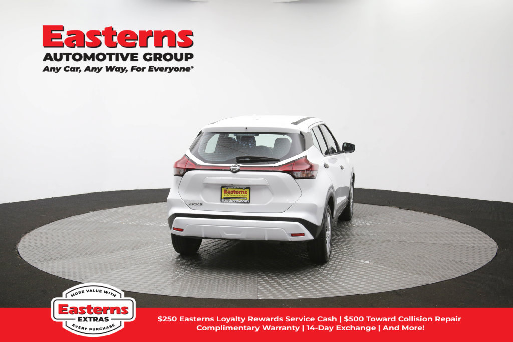 Used 2022 Nissan Kicks S FWD image 38
