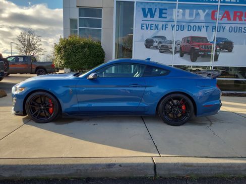 Used 2020 Ford Mustang Shelby GT500 w/ Technology Package image 11