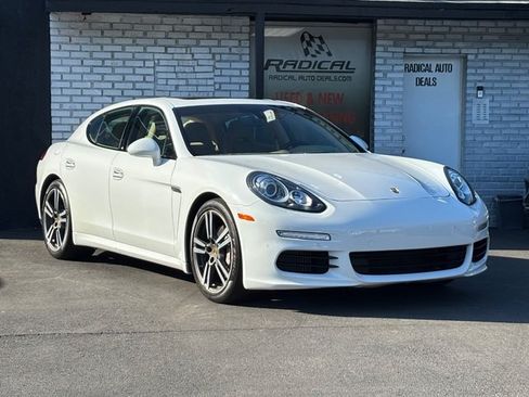 Used 2015 Porsche Panamera S RWD image 6